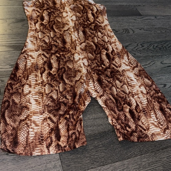 SHEIN Snake skin romper playsuit Sz Large - Picture 11 of 14